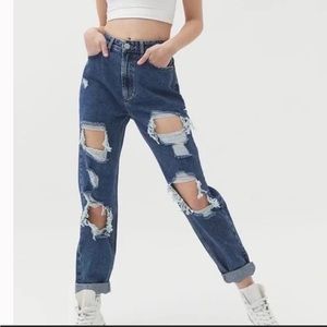 BDG women’s jeans high waist destroyed- medium wash